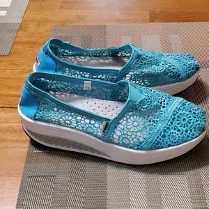 Turquoise blue Minika's
